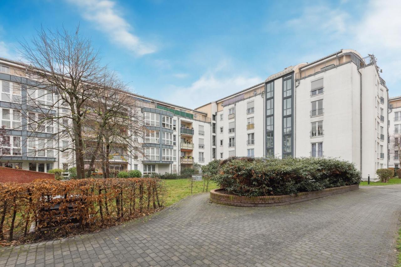 Eindrucksvolle Zwei-Zimmer-Wohnung Mit Balkon Und Grosser Kueche Leipzig Eksteriør billede